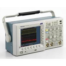 Máy hiện sóng Tektronix TDS3012C