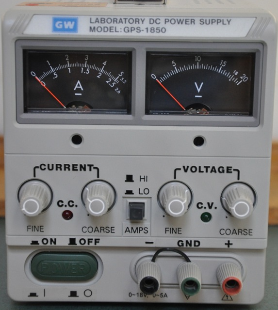 Nguồn DC tuyến tính GW instek GPS-3030 (30V, 3A, 90W)